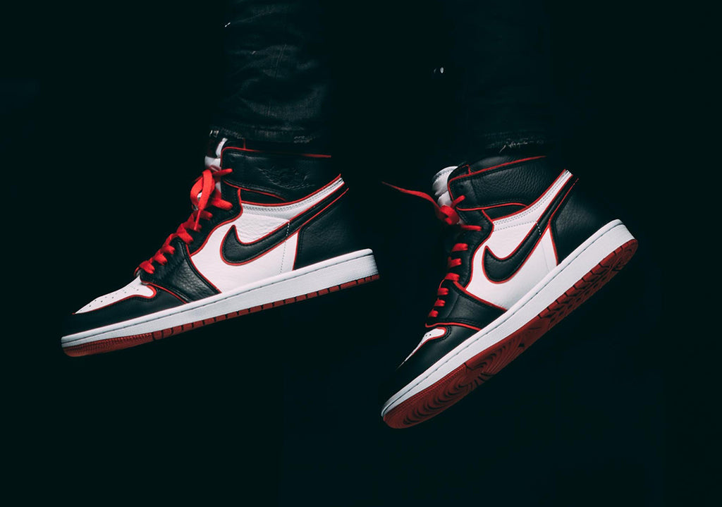 Air Jordan 1 High Retro OG Bloodline